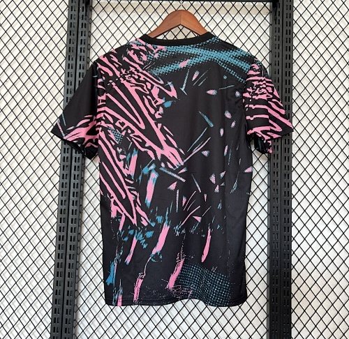 2026-27 Liverpool Training Kit - Fan Edition