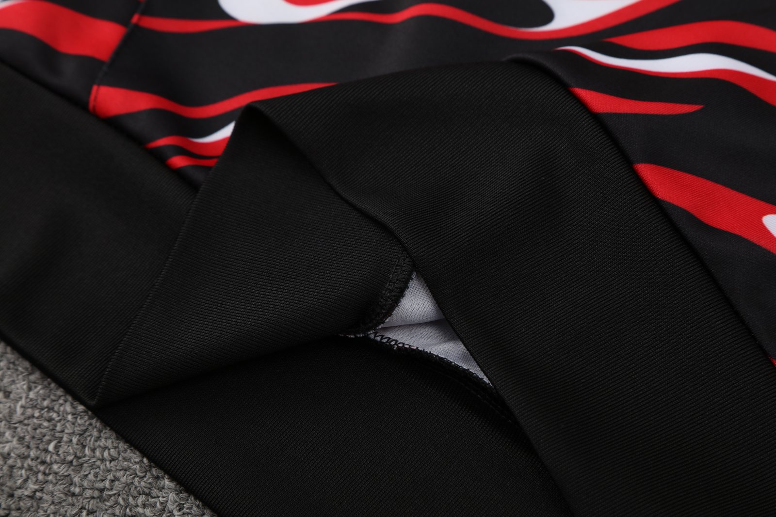 2025-26 Manchester United Black and Red Training Hooded Jersey