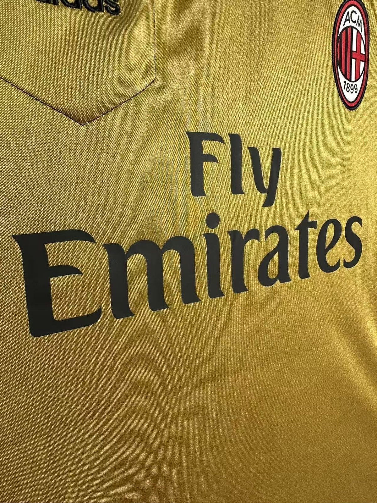 2013–14 AC Milan Away Retro Jersey