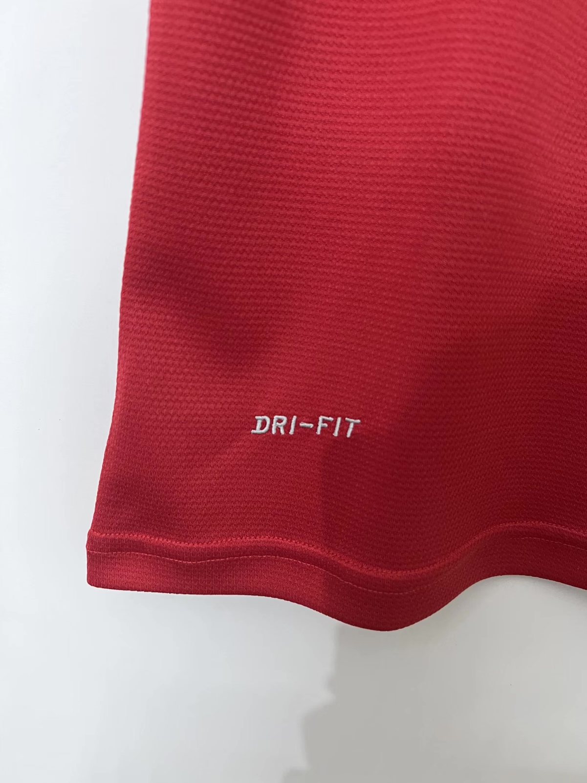 2013-14 Manchester United home retro jersey