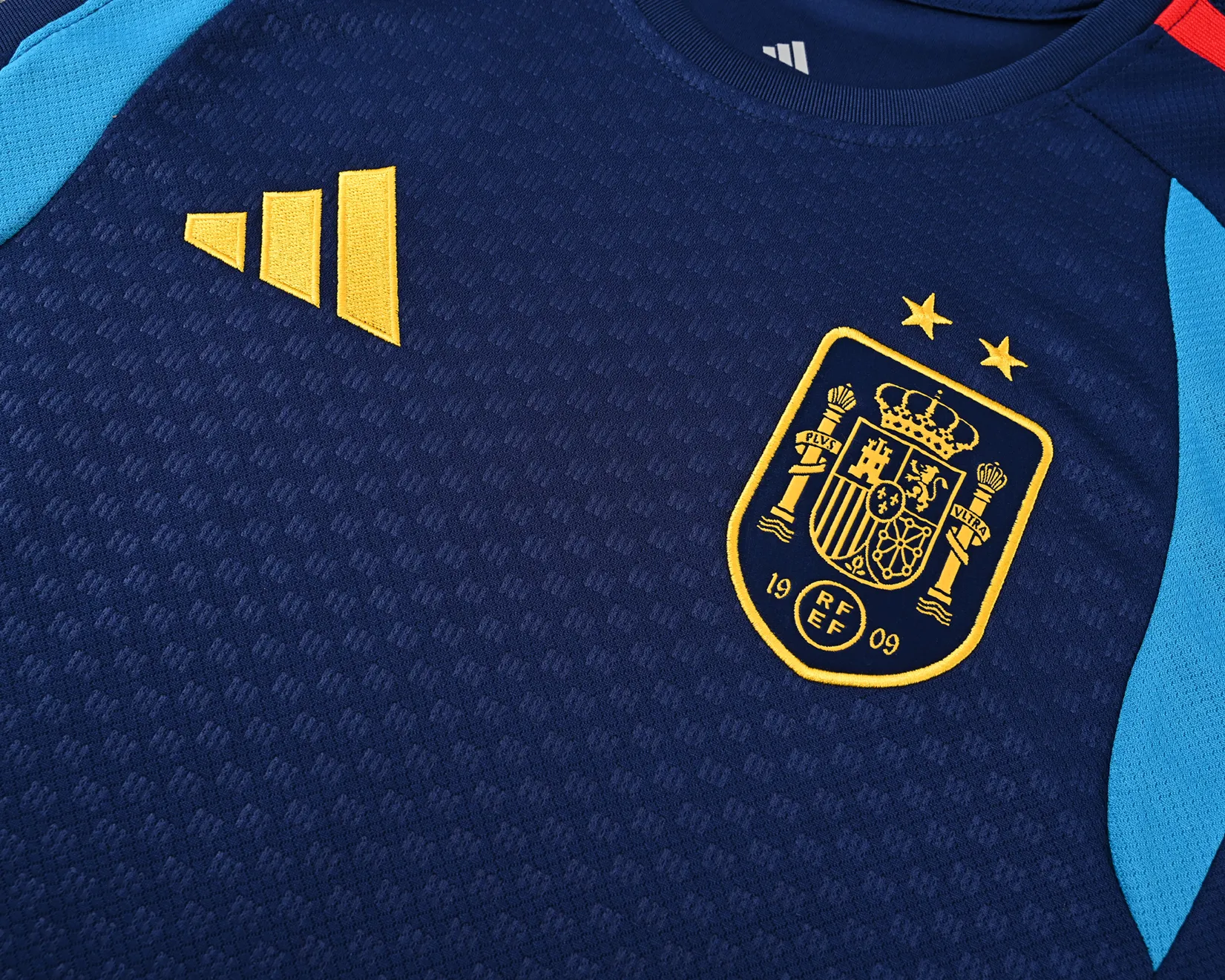 2026-27 Spain training vest jersey