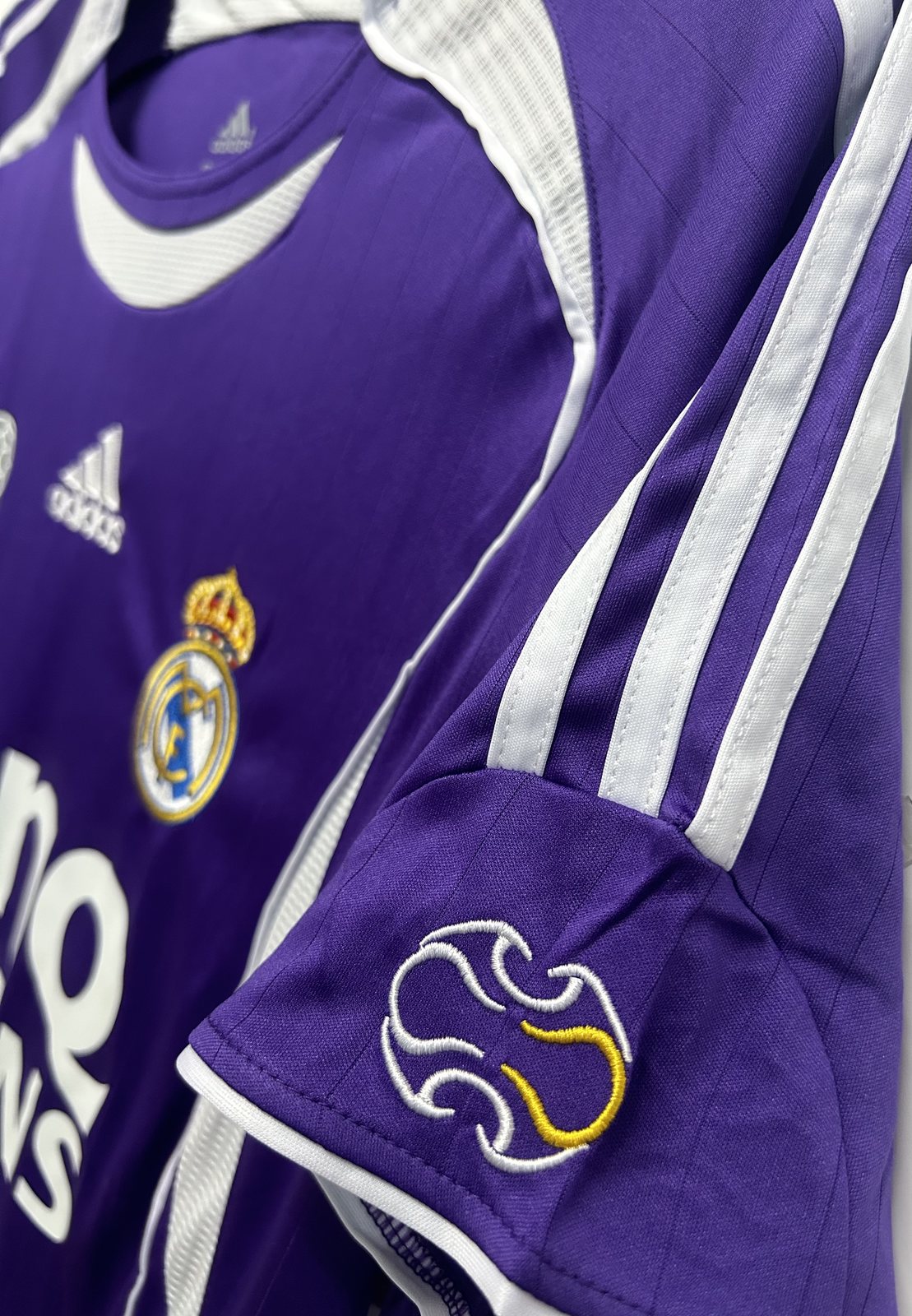 2006-07 Real Madrid Away Retro Jersey