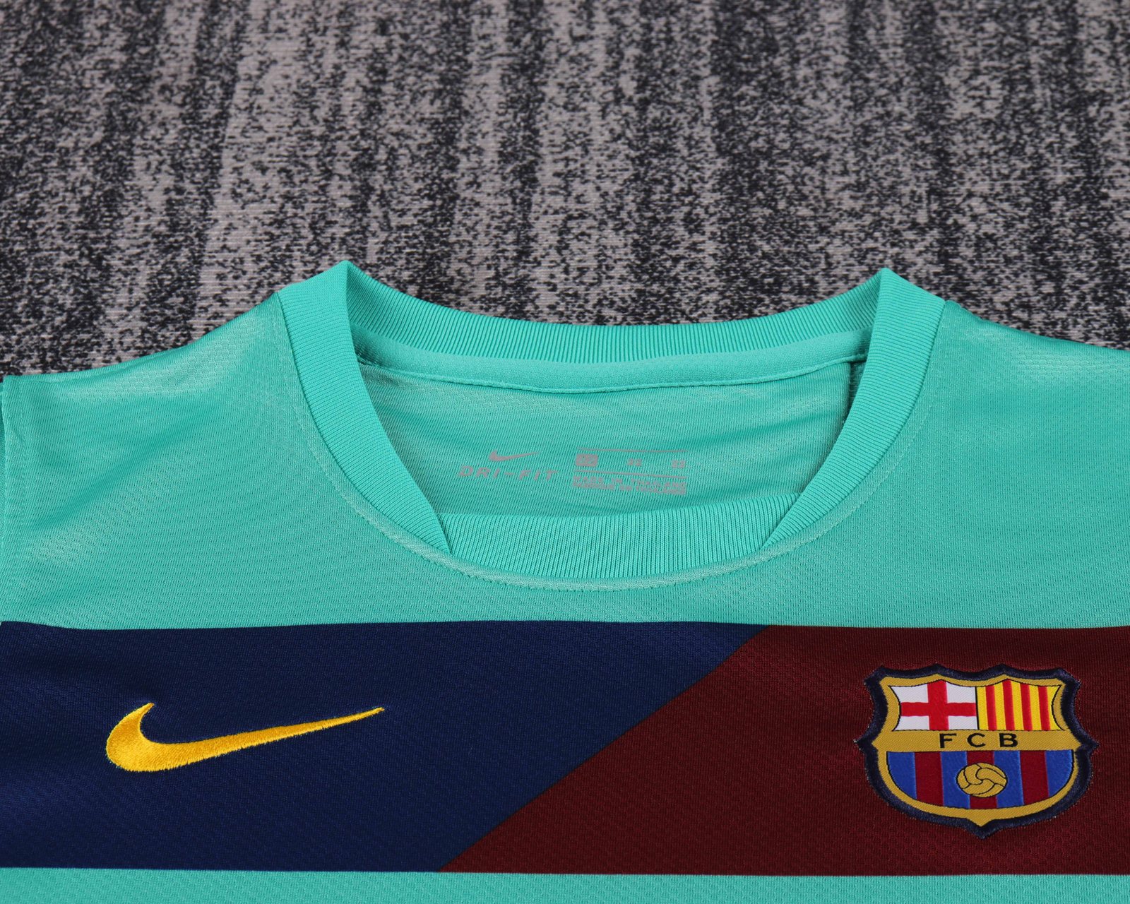 2010-11 Barcelona Away Retro Shirt - Kids Sizes