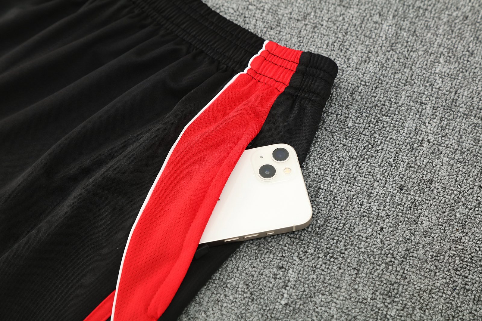 2025-26 Manchester United training vest jersey