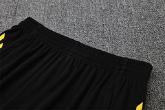 2025-26 Manchester United black short-sleeved training jersey