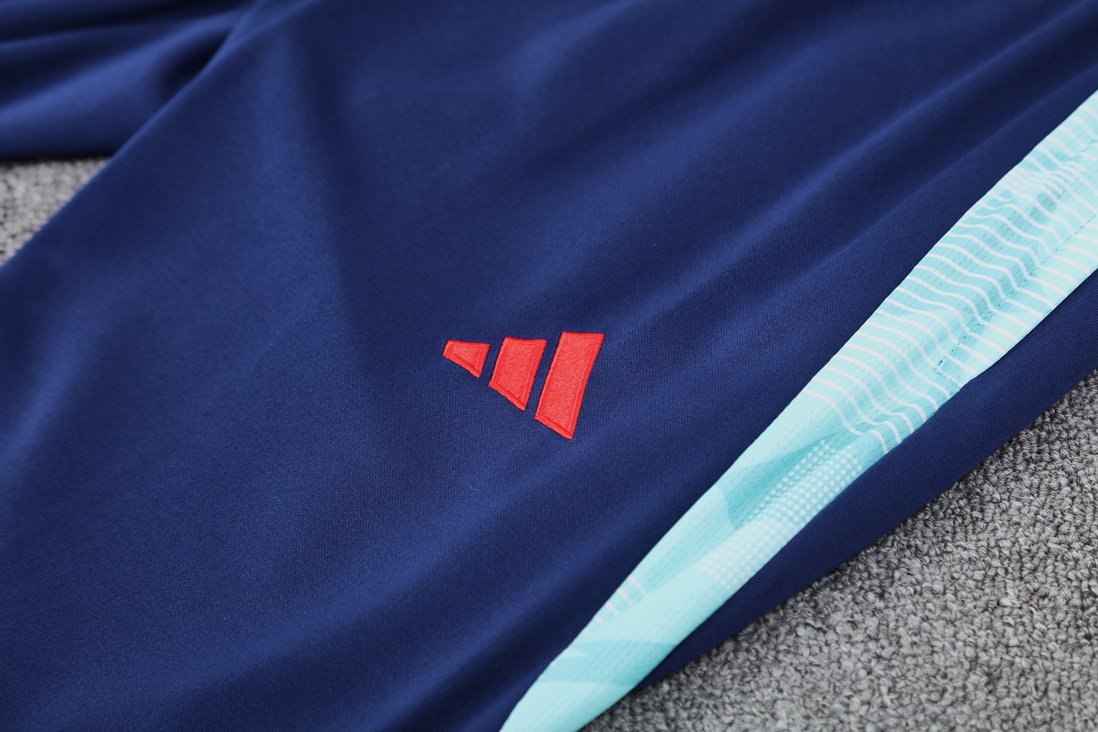 2025-26 Flamengo Hooded Long-Sleeve Training Jersey