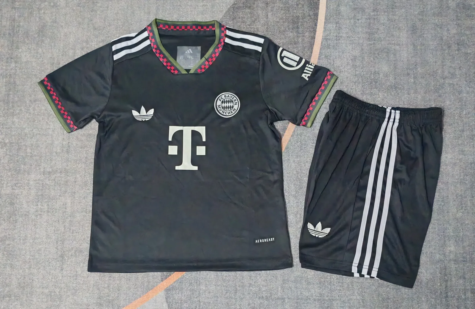 2025-26 Bayern Munich Third Away Kit – Kids'