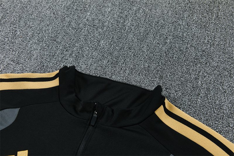 2026-27 Juventus Black Half-Zip Long-Sleeve Training Kit