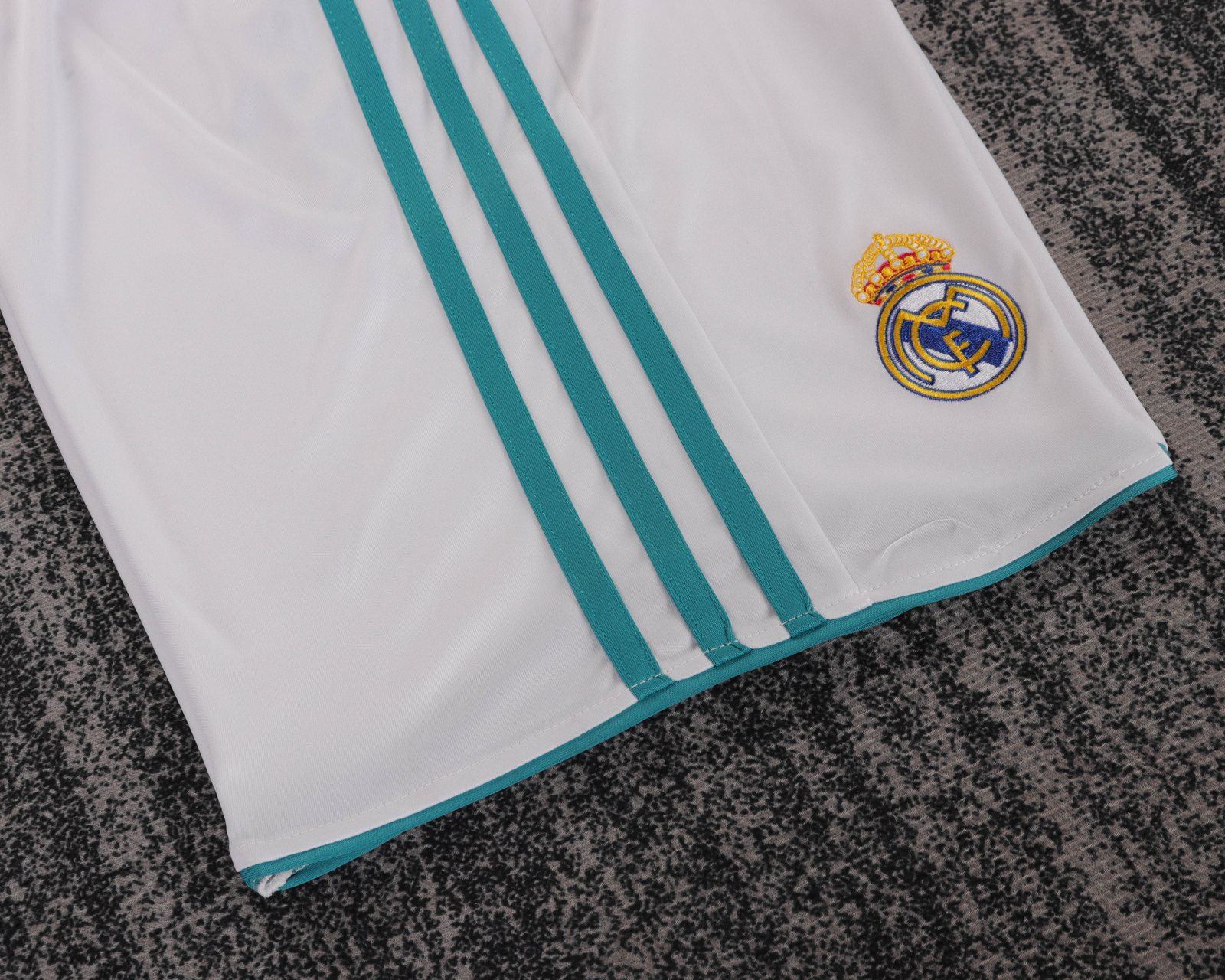 2017-18 Real Madrid Home Retro Shirt - Kids Sizes