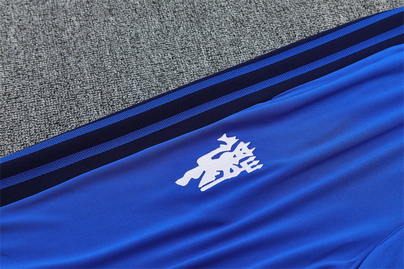 2026-27 Manchester United light blue half-zip training jersey