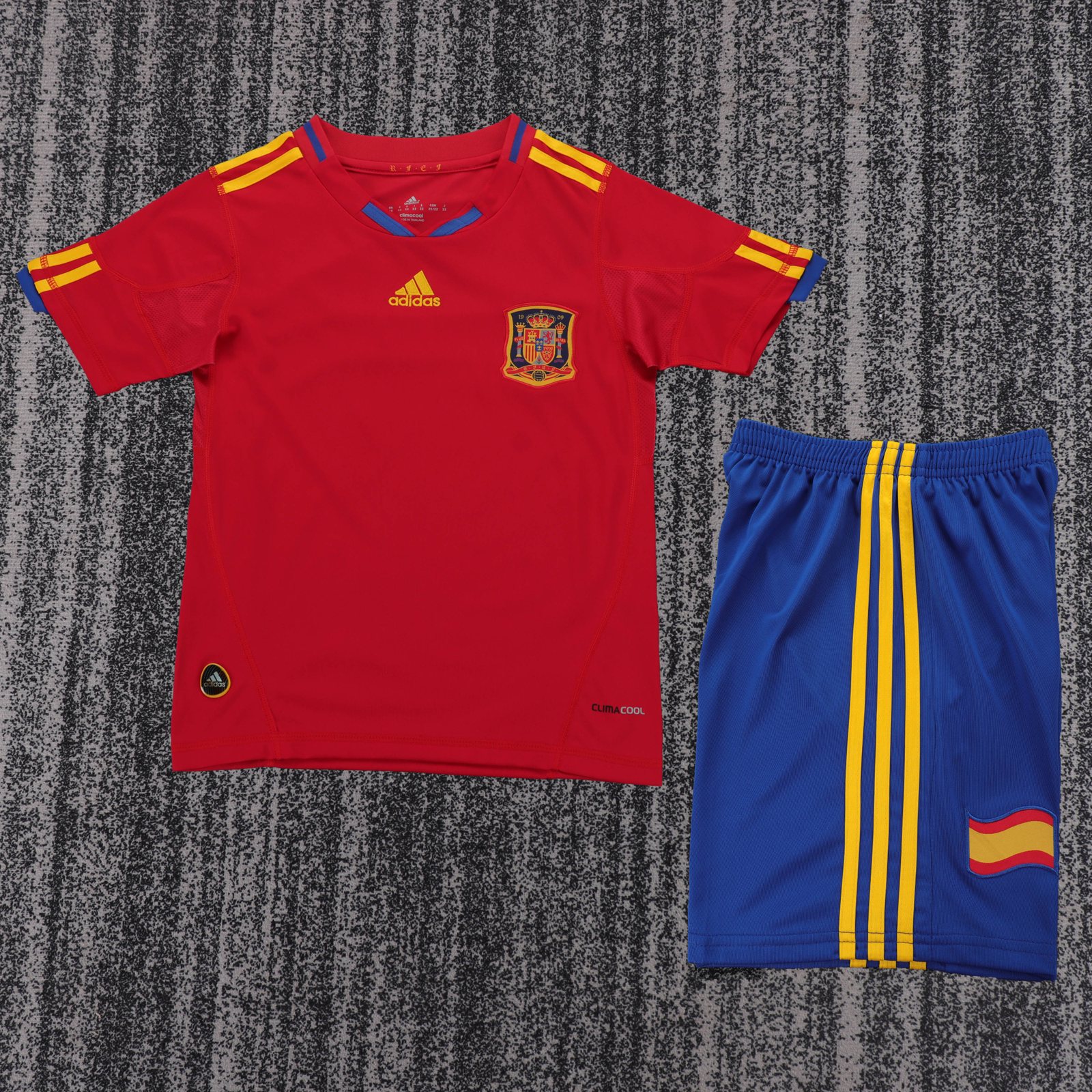 2010 Spain Home Retro Jersey – Kids