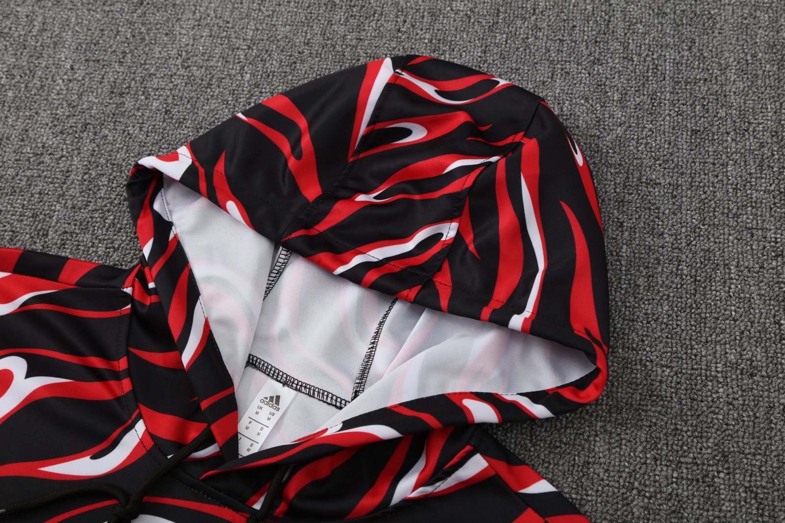 2025-26 Manchester United Black and Red Training Hooded Jersey