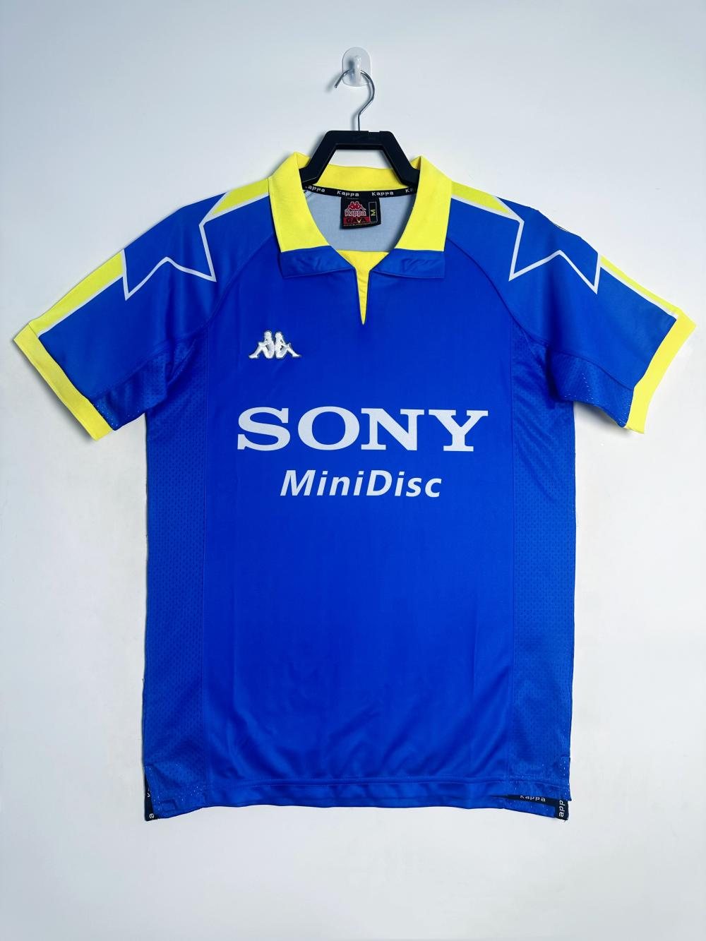 1997-99 Juventus Away Retro Jersey