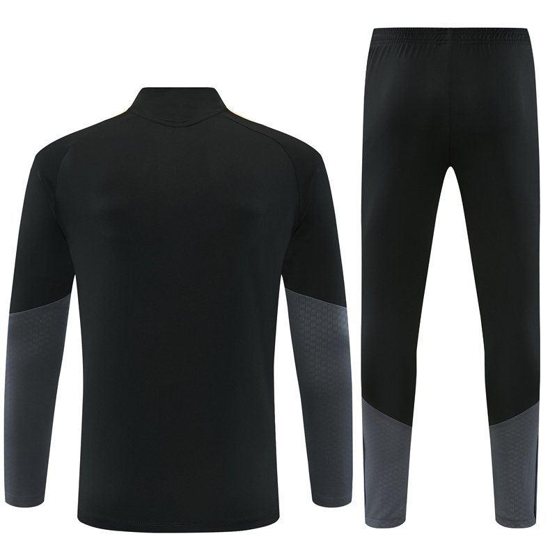 2026-27 Juventus Black Half-Zip Long-Sleeve Training Kit