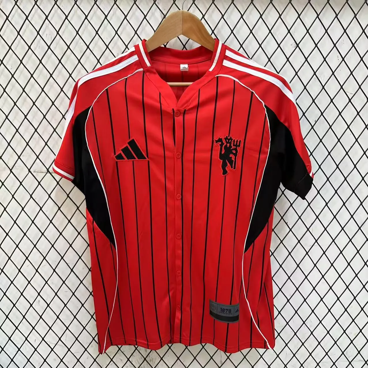 2025-26 Manchester United Baseball Jersey