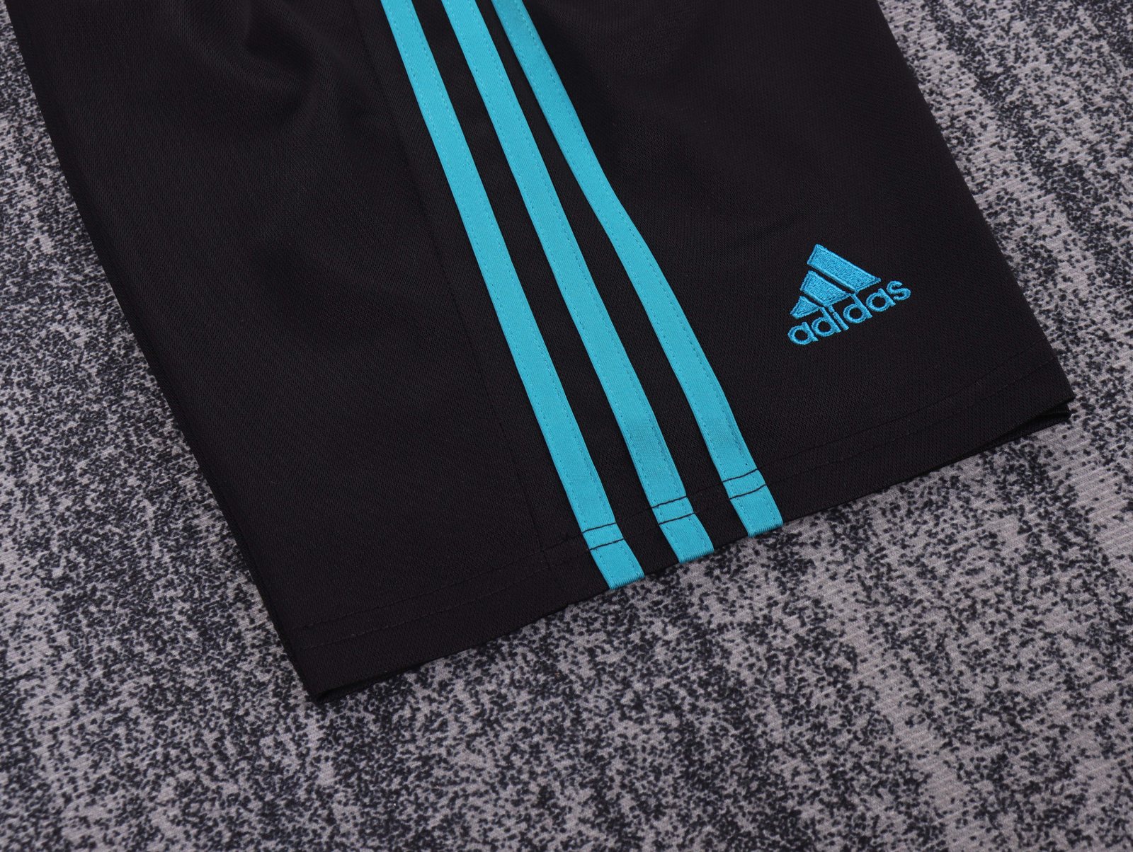 2017-18 Real Madrid Away Retro Shirt - Kids Sizes