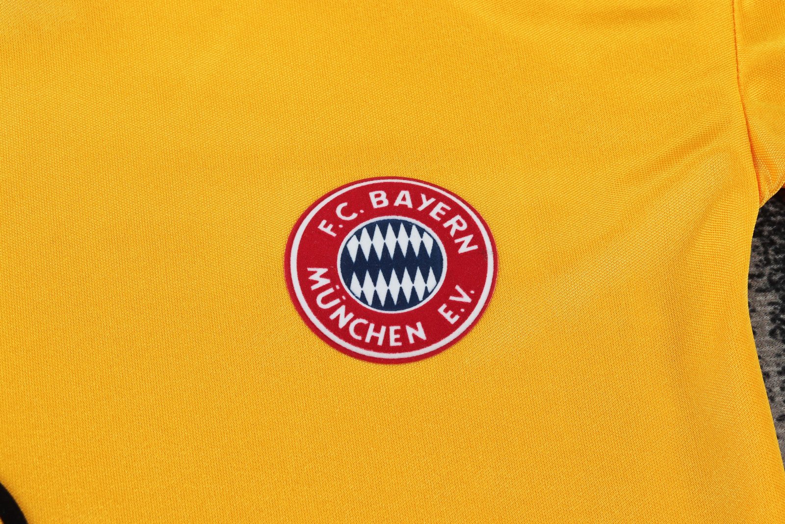 1993-95 Bayern Munich Away Shirt - Kids'