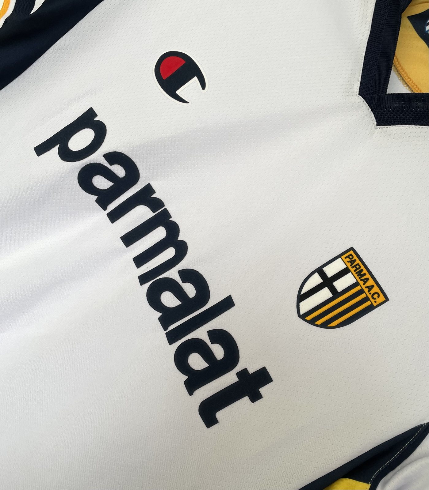 2003-04 Parma Away Retro Jersey