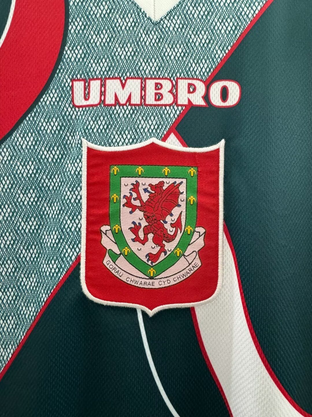1994-95 Wales Away Retro Kit