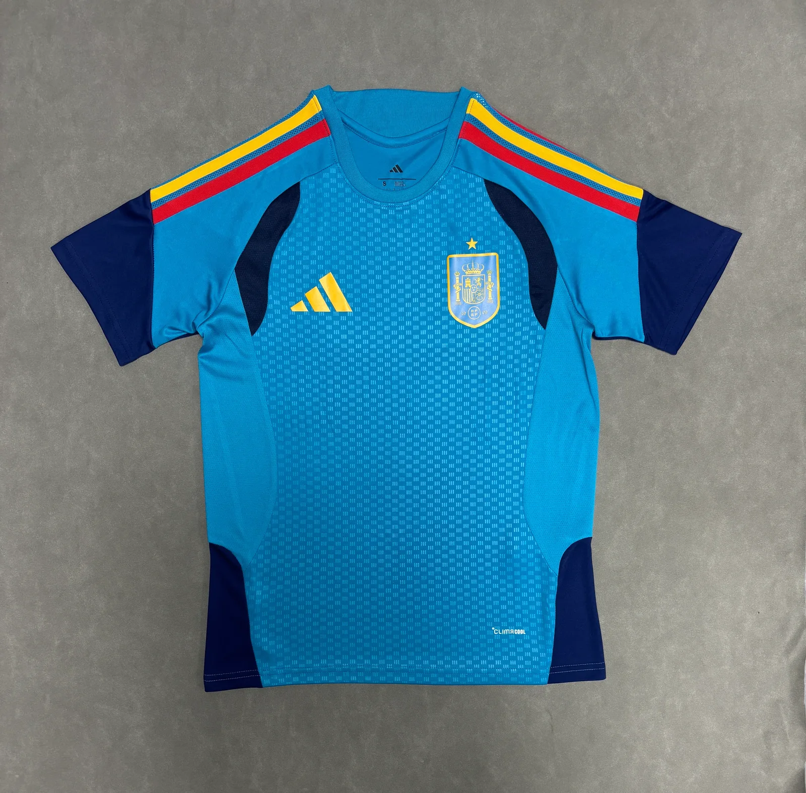 2026-27 Spain Training Jersey – Fan Version
