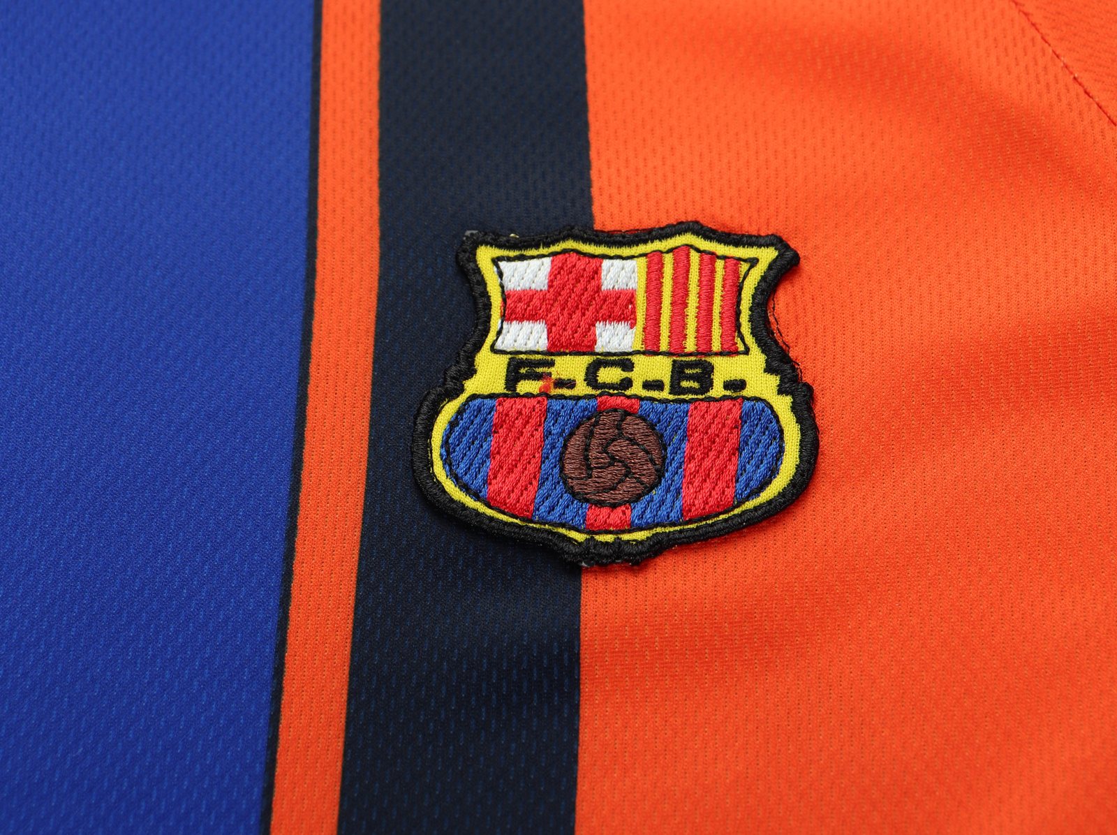 1997-98 Barcelona Away Retro Jersey - Kids