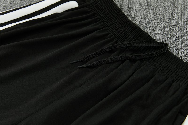 2026-27 Liverpool Red Half-Zip Training Kit
