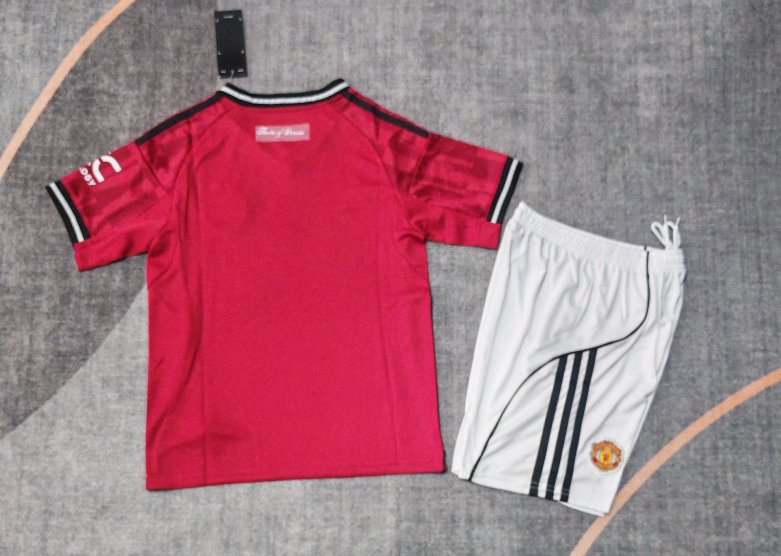 2025-26 Manchester United Home Jersey – Kids'