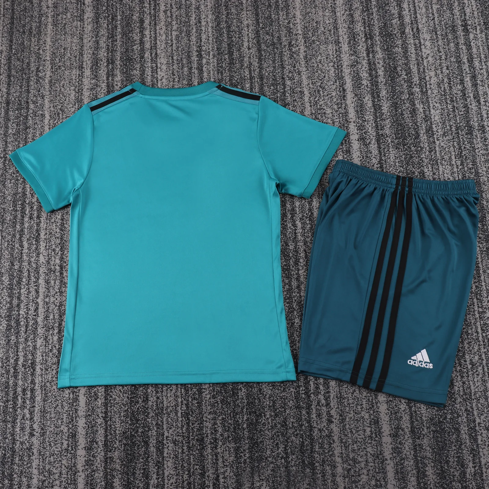 2017-18 Real Madrid Away Retro Shirt - Kids Sizes