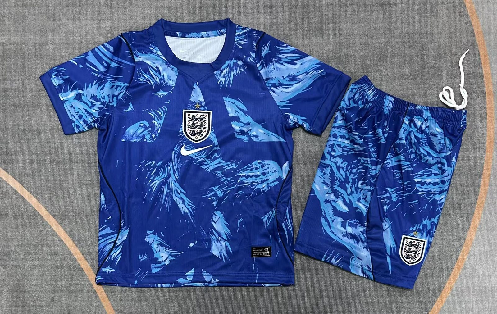 2026-27 England Goalkeeper Jersey - Kids'
