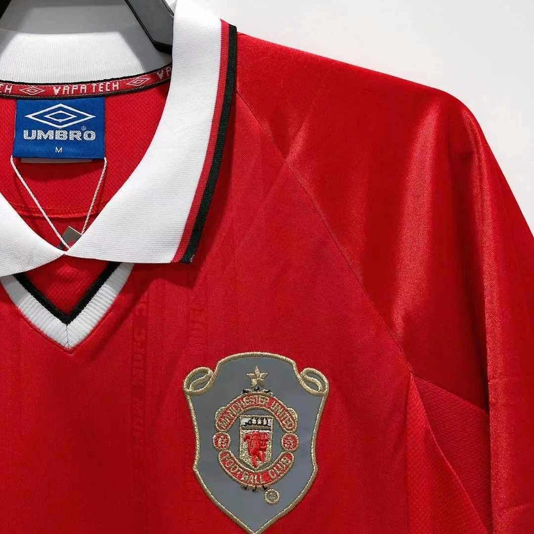 1999-00 Manchester United home retro jersey