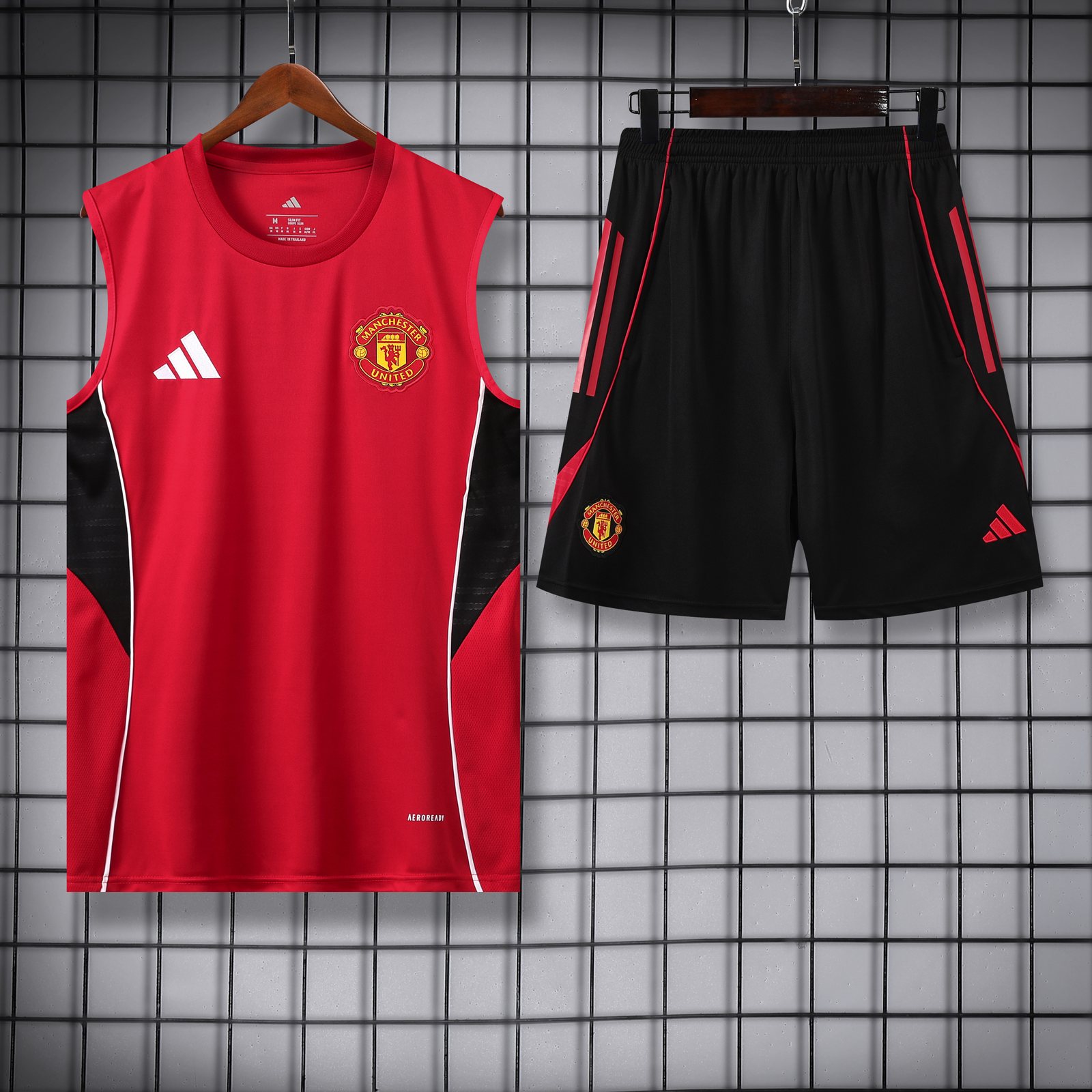 2025-26 Manchester United training vest jersey