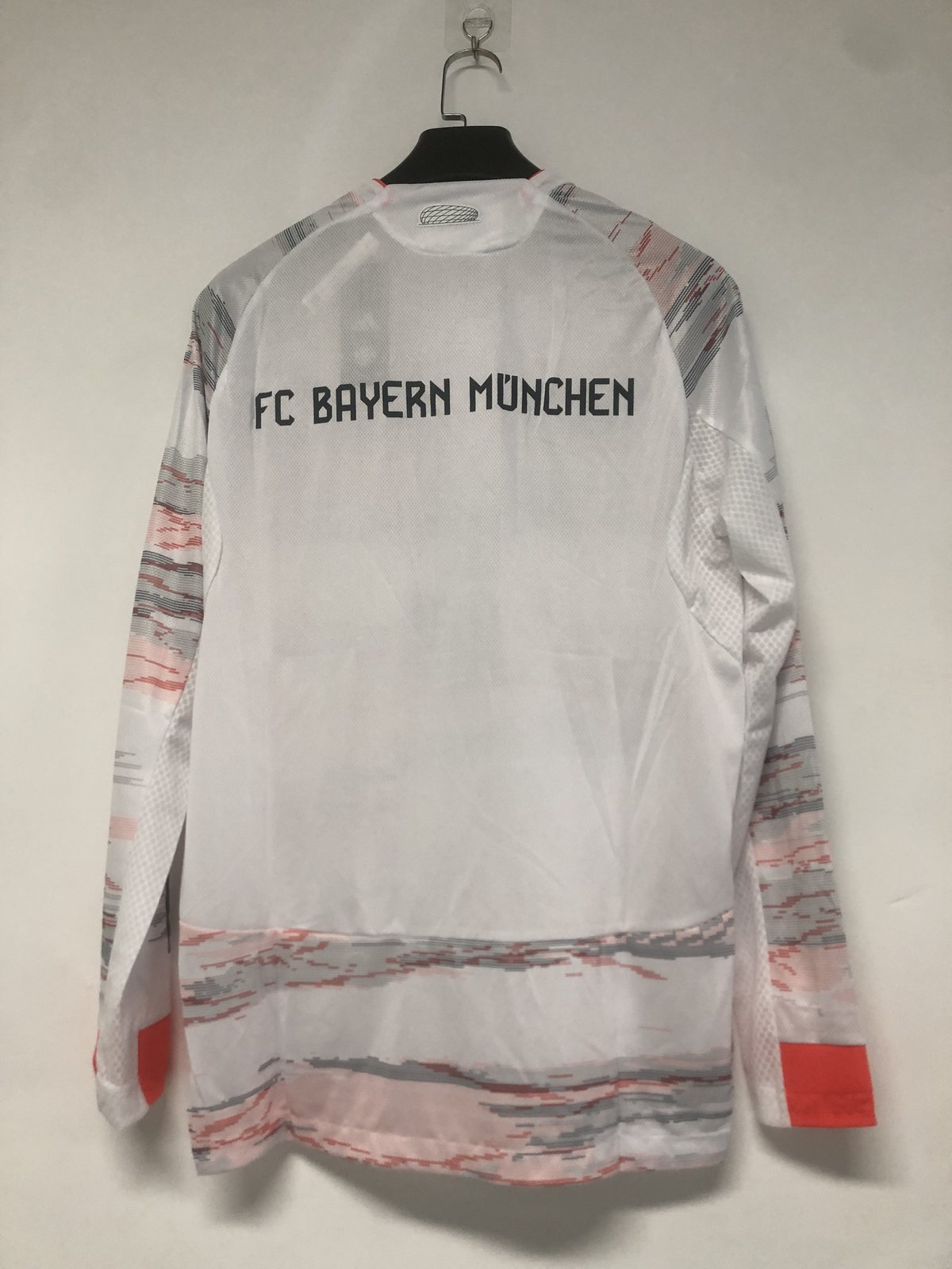 2025-26 Bayern Munich Away Long-Sleeve Jersey - Fan Edition