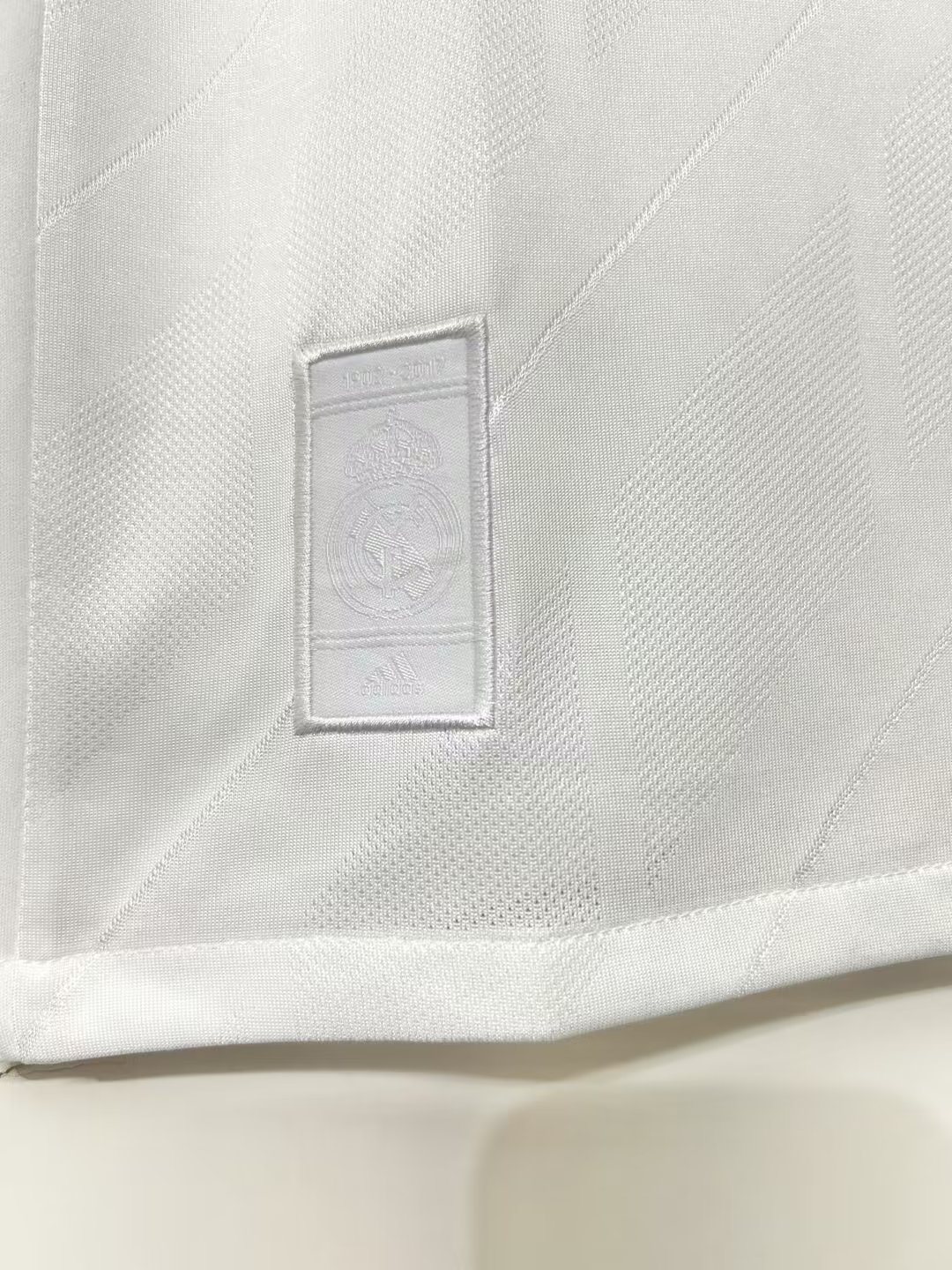 2017-18 Real Madrid Home Retro Jersey