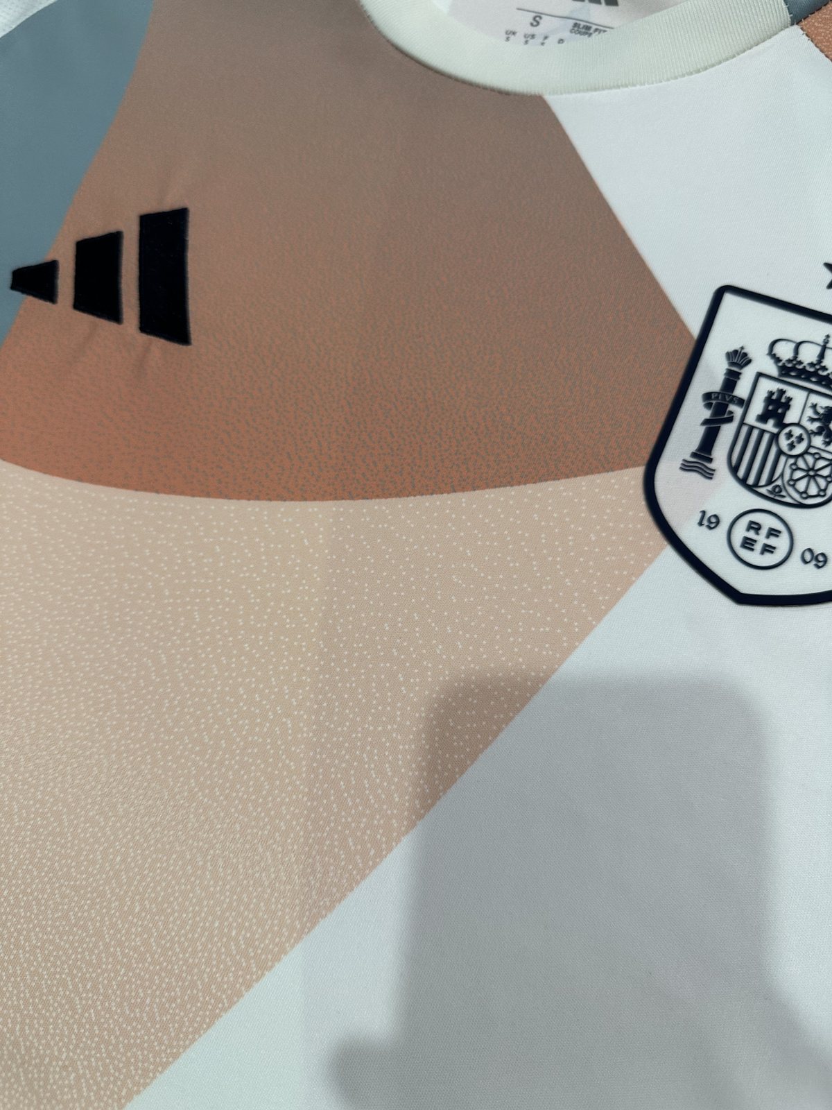 2025-26 Spain Away Kit