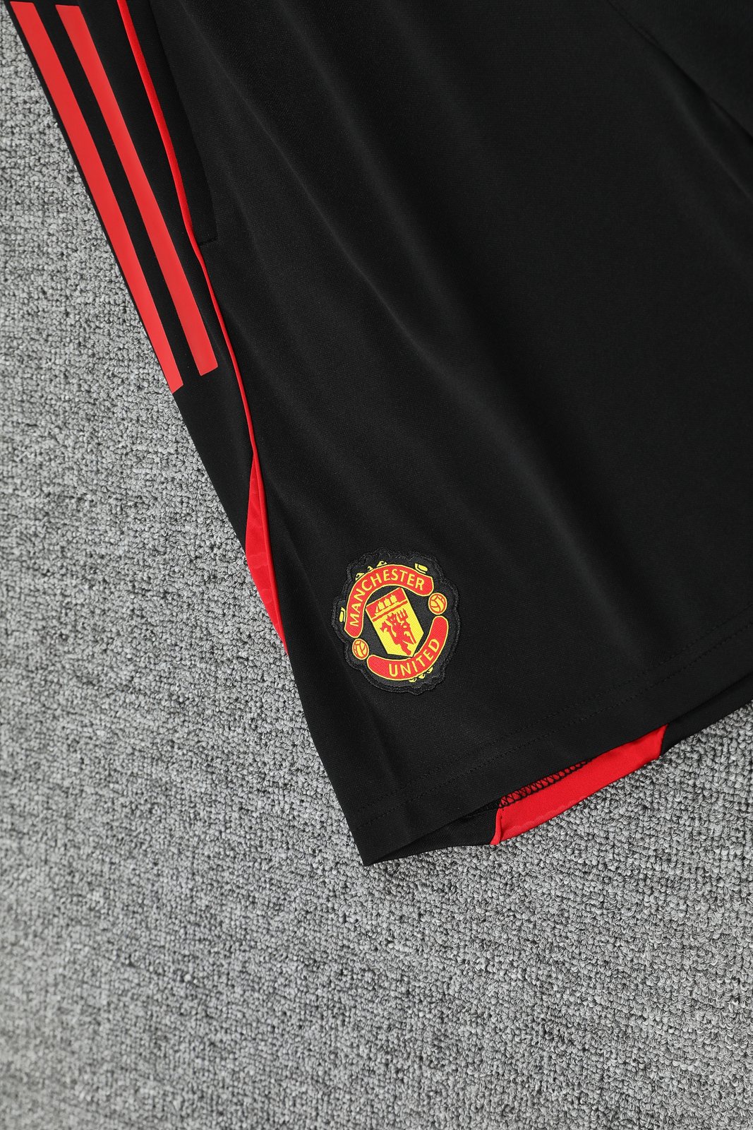 2025-26 Manchester United training vest jersey