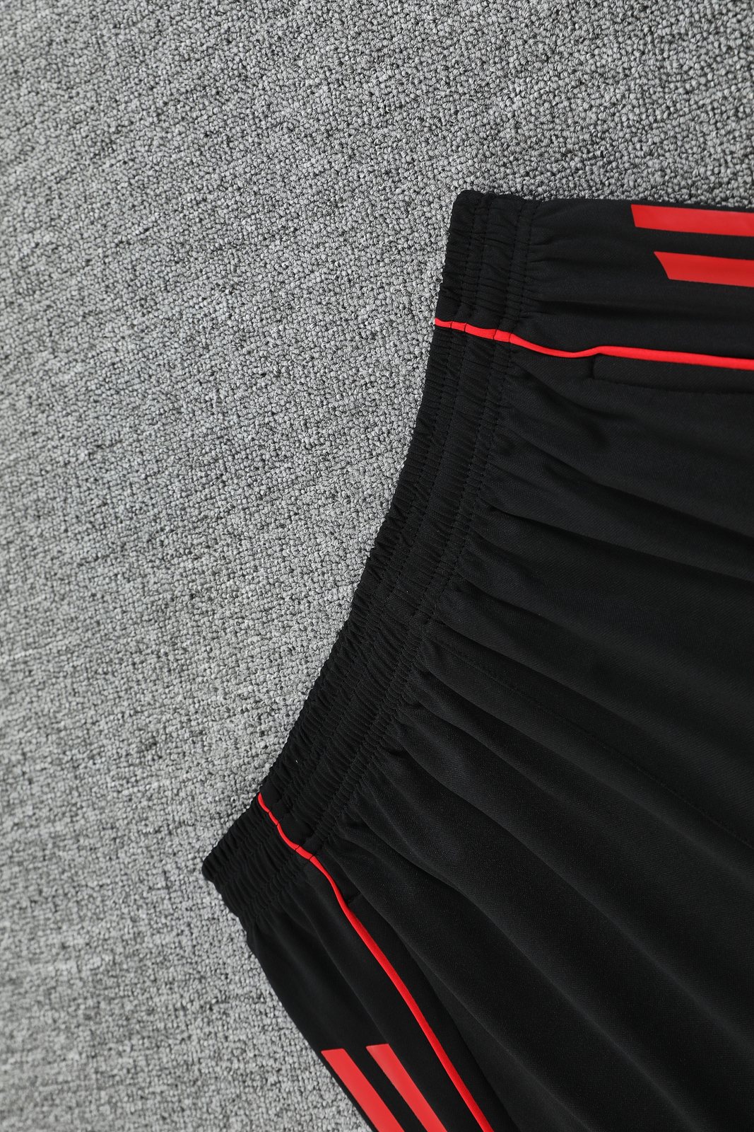 2025-26 Manchester United training vest jersey