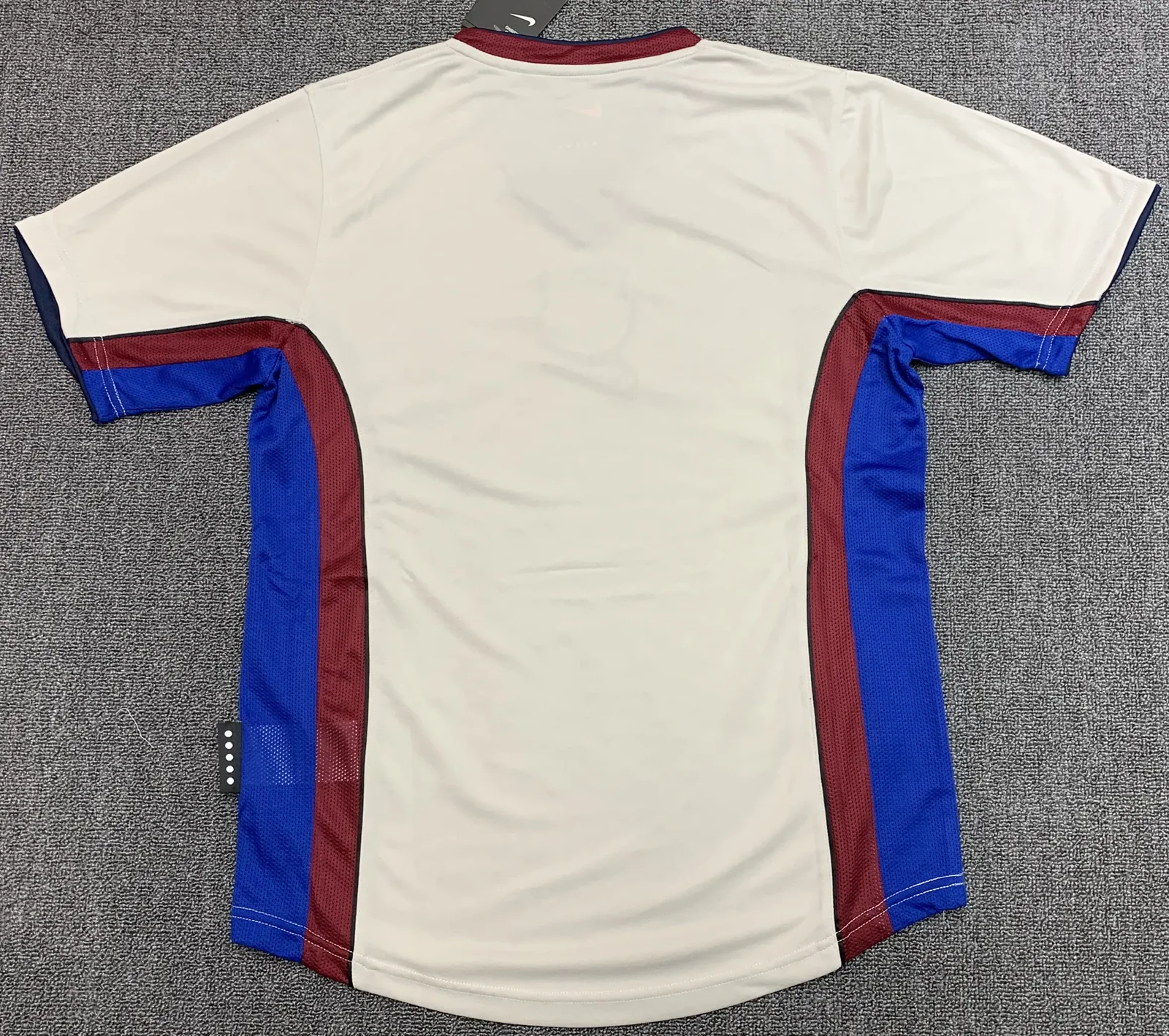 1998-99 Barcelona Away Retro Jersey
