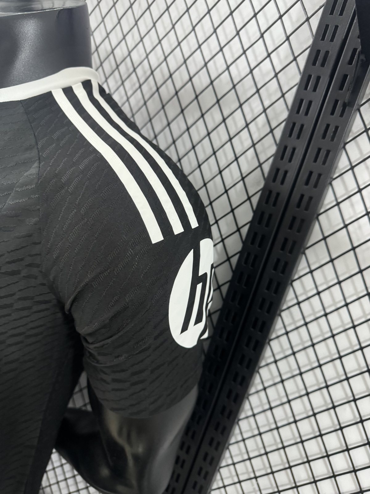 2025-26 Real Madrid Goalkeeper Jersey – Player Version