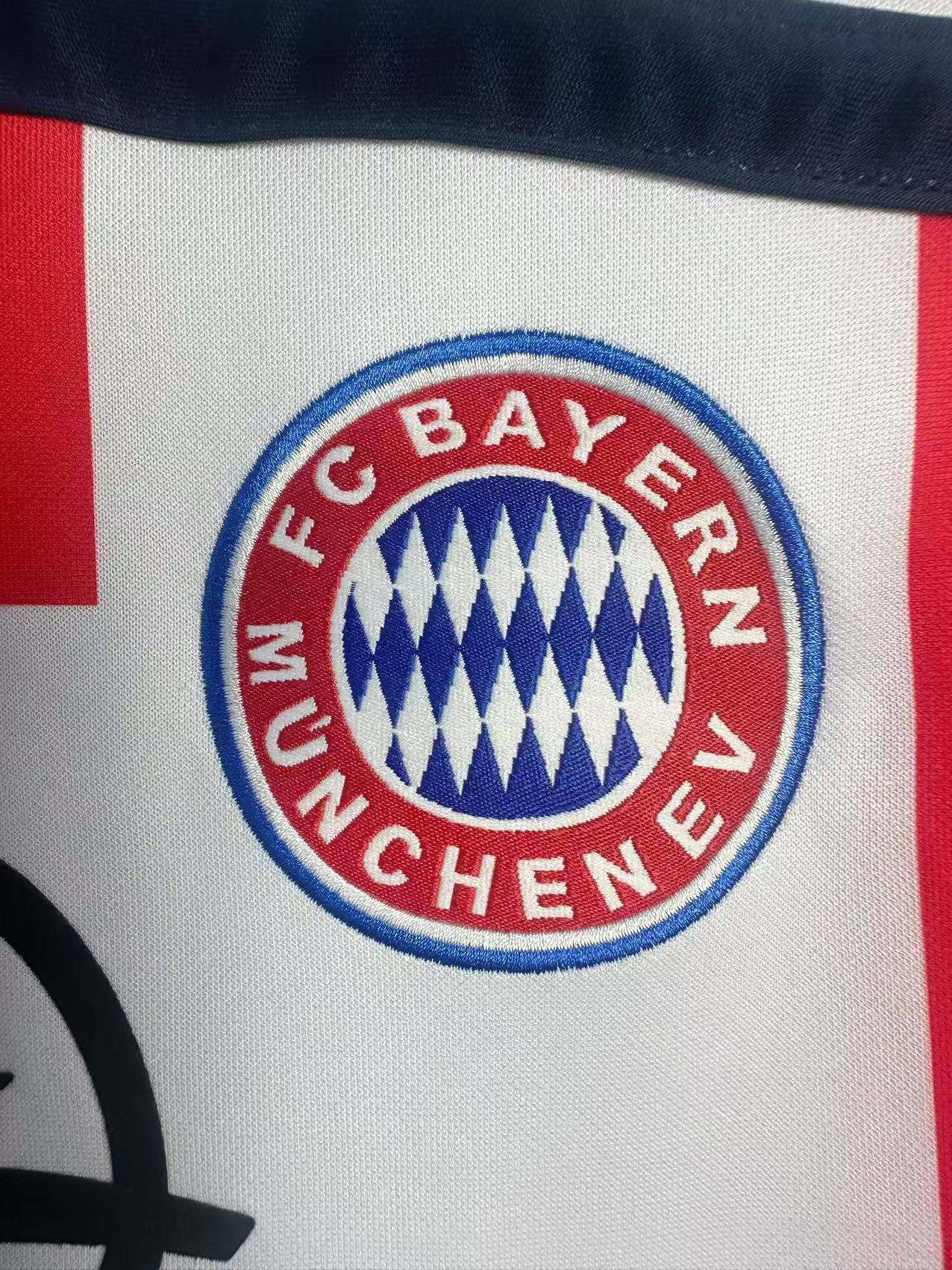 2000–02 Bayern Munich Away Retro Jersey