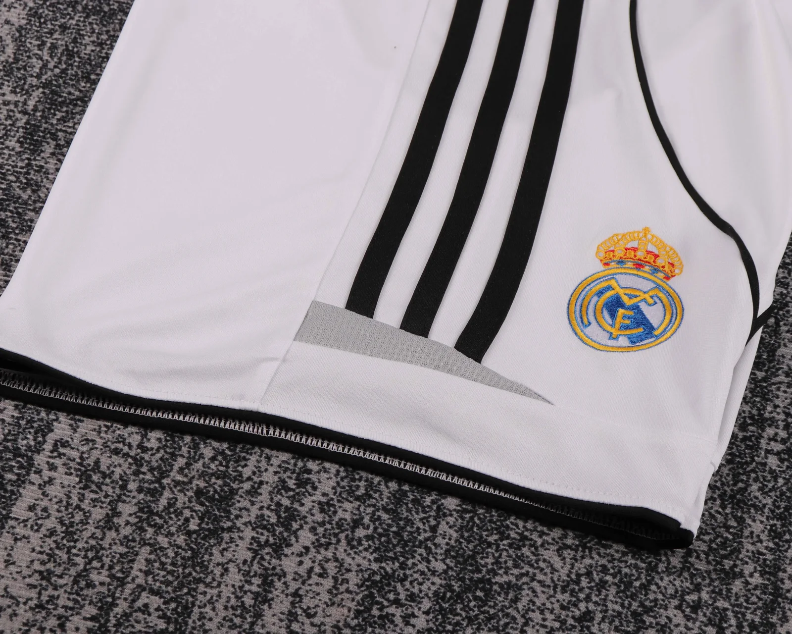 2006-07 Real Madrid Home Retro Shirt - Kids Sizes