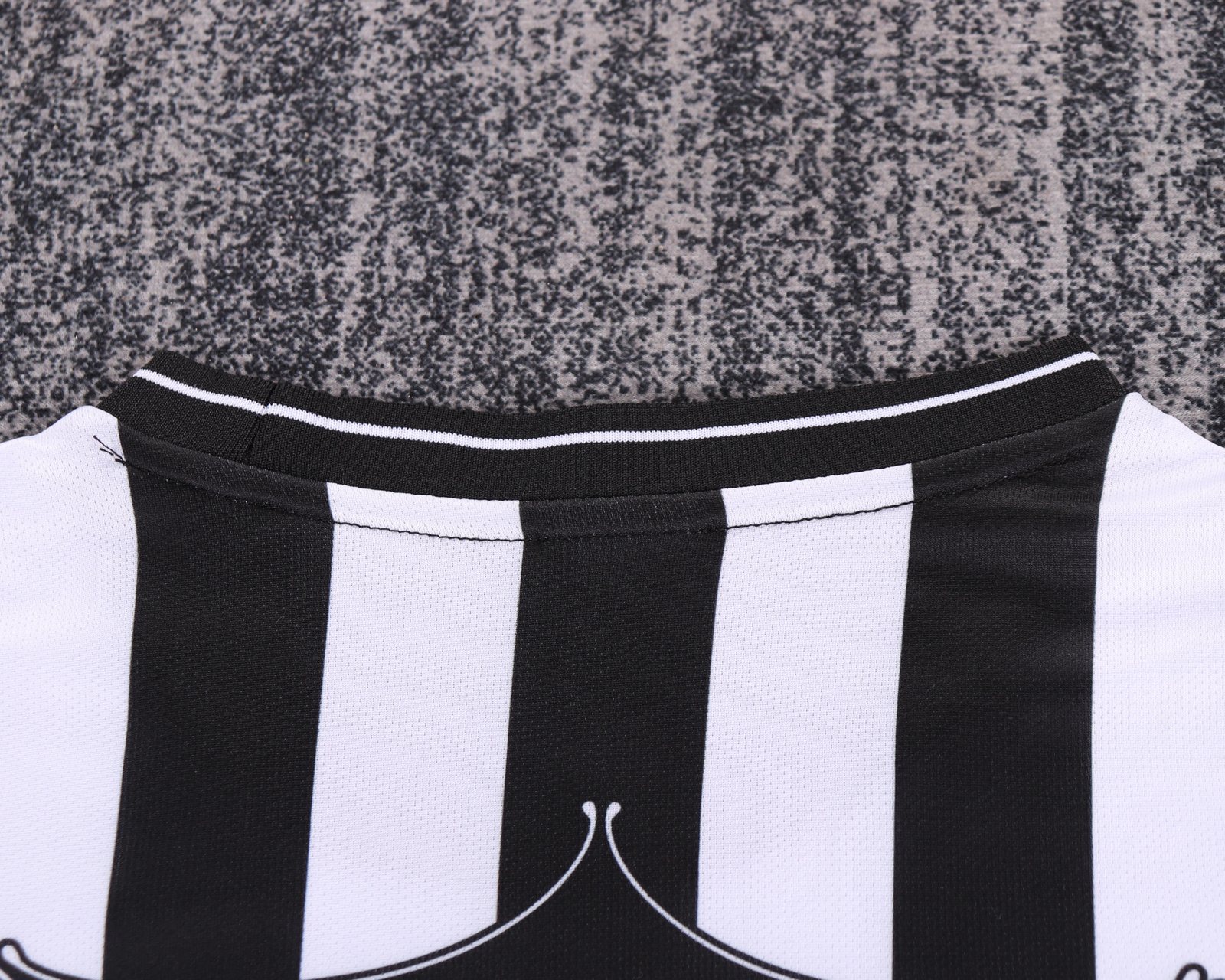 1997-99 Newcastle United Home Retro Jersey - Kids