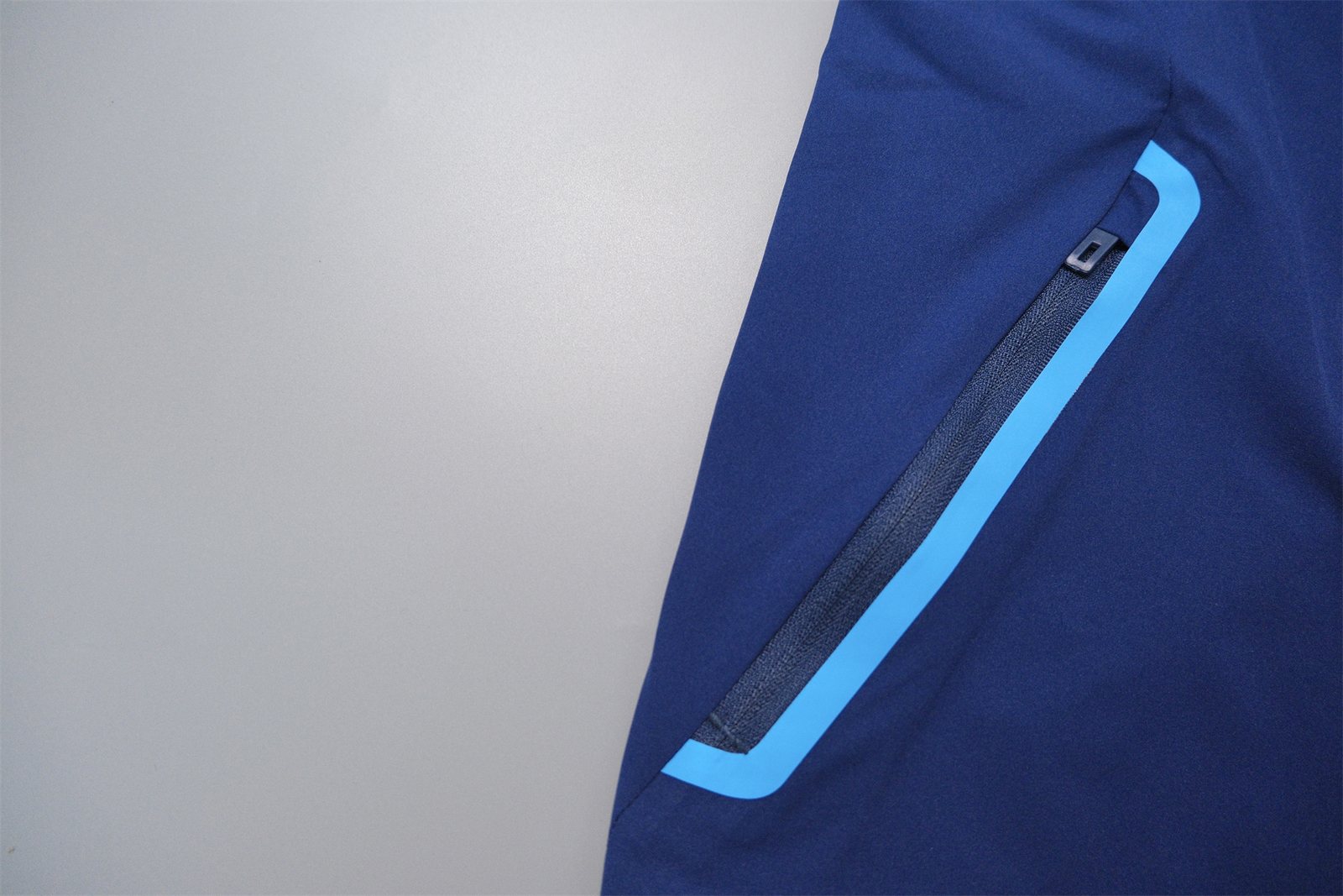 2026-27 Spain Hooded Waterproof Windbreaker