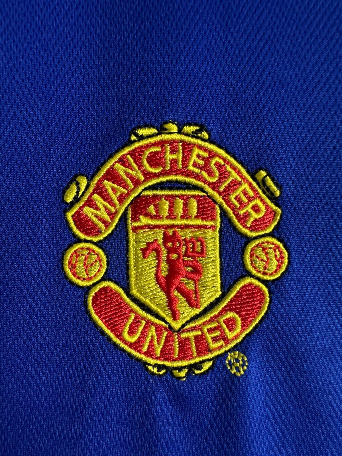 2005-06 Manchester United Away Retro Shirt