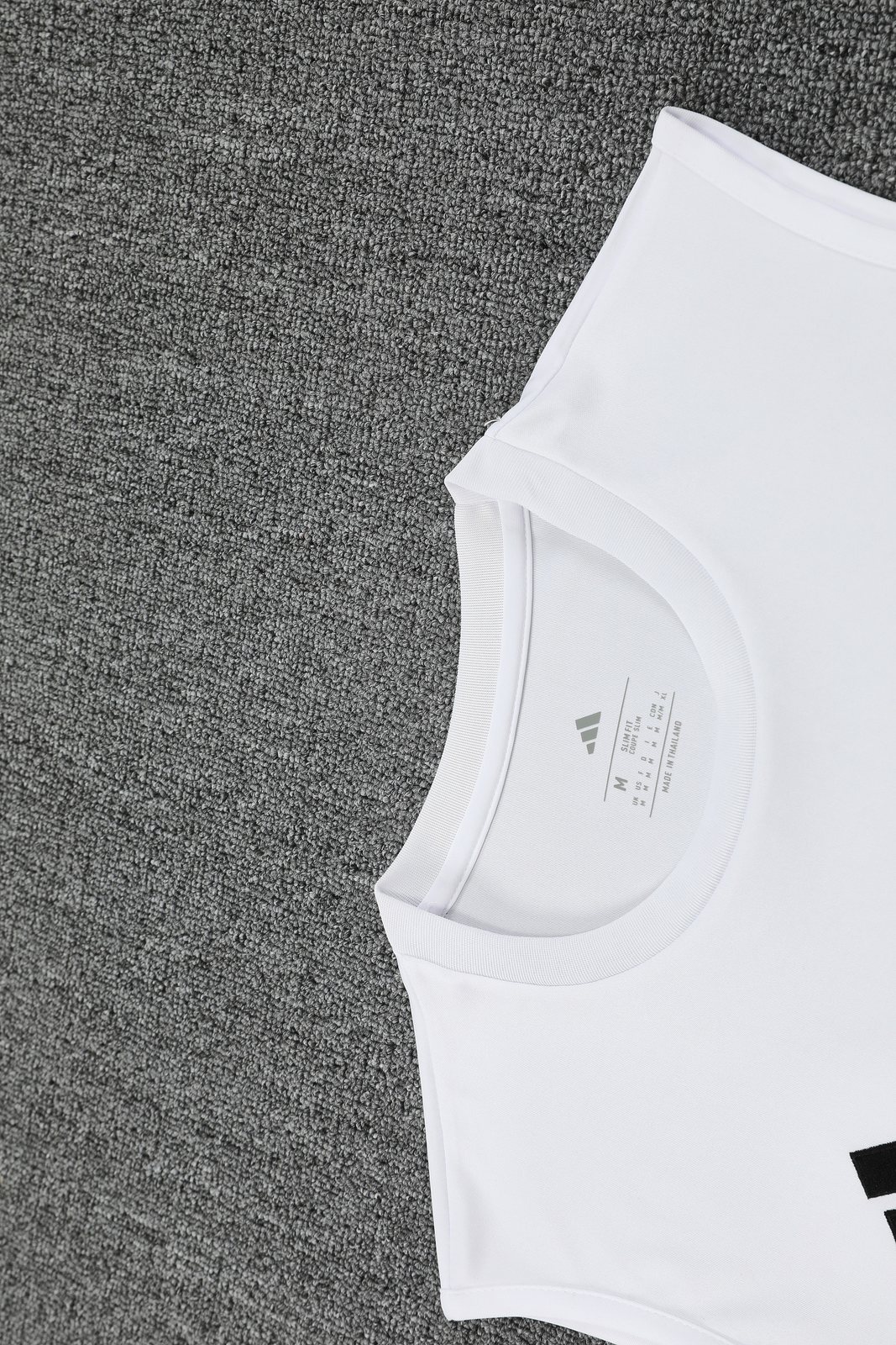 2025-26 Manchester United training vest jersey
