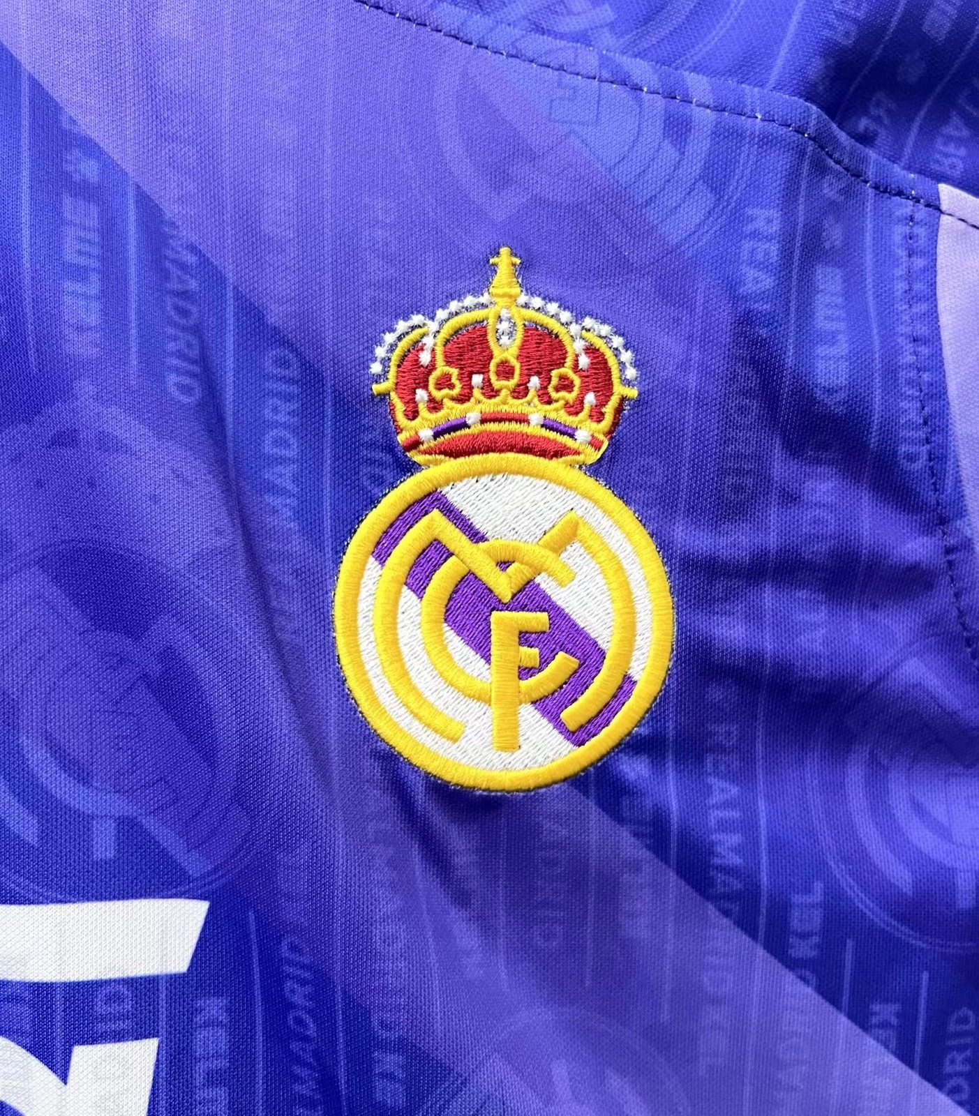 1996-97 Real Madrid Away Retro Jersey