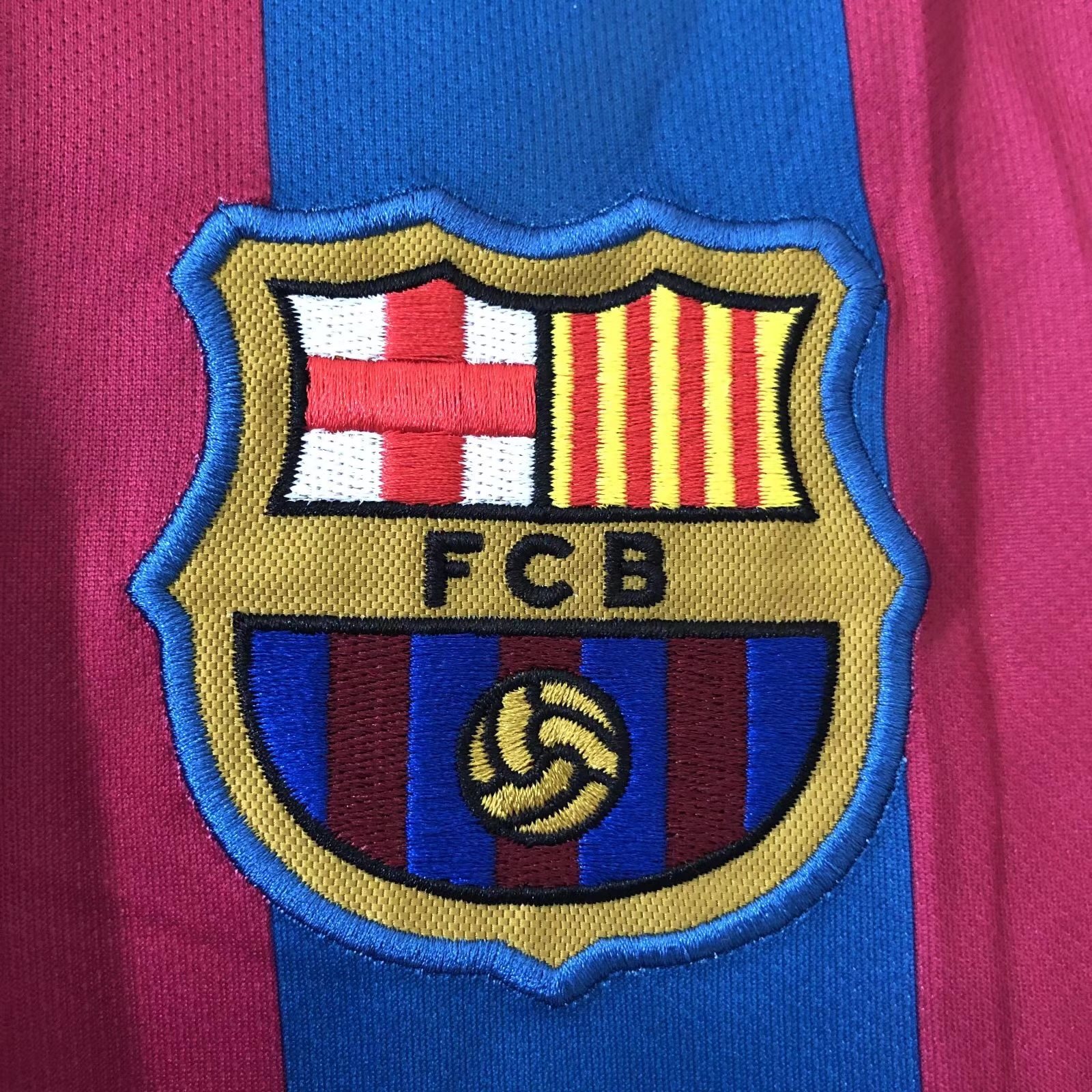 2005-06 Barcelona Home Retro Jersey - League Plate