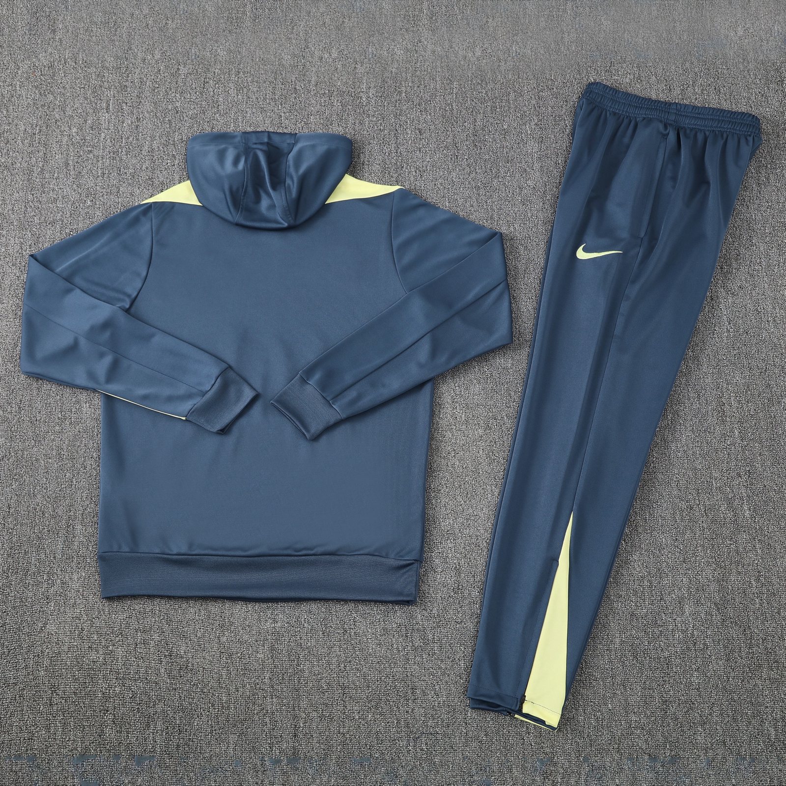 2025-26 Cougars Hooded Long-Sleeve Training Jersey