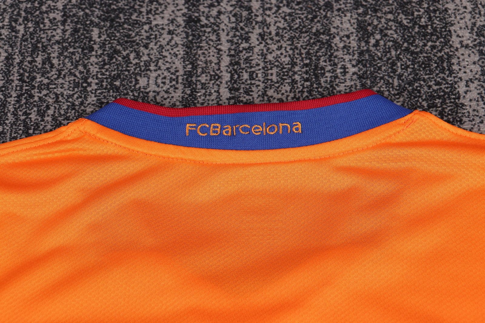 2006-07 Barcelona Away Retro Jersey - Kids