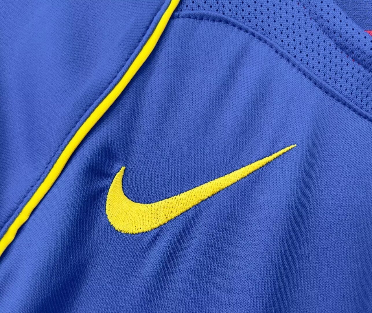 2004-05 Arsenal Away Retro Shirt
