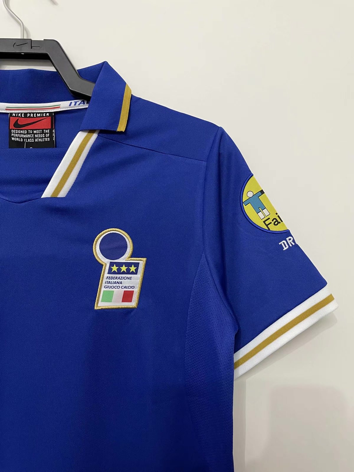 1996 Italy Home Retro Jersey